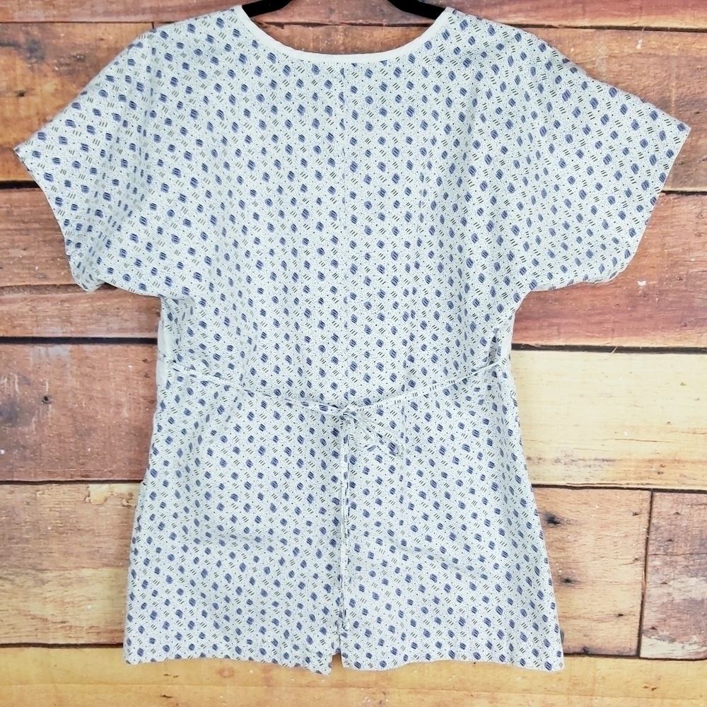SCRUB top - Picture 2 of 5